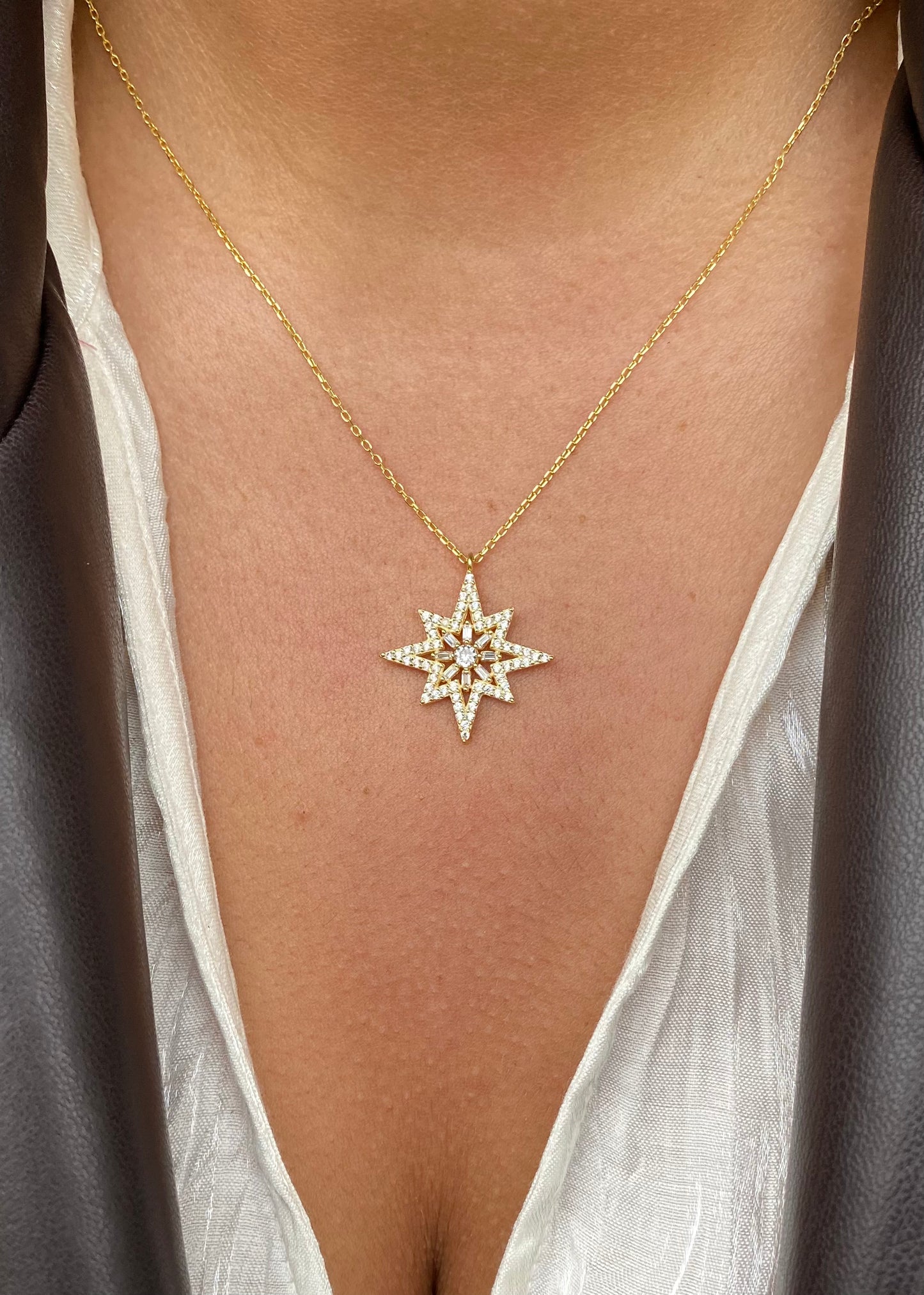 Collier Nour